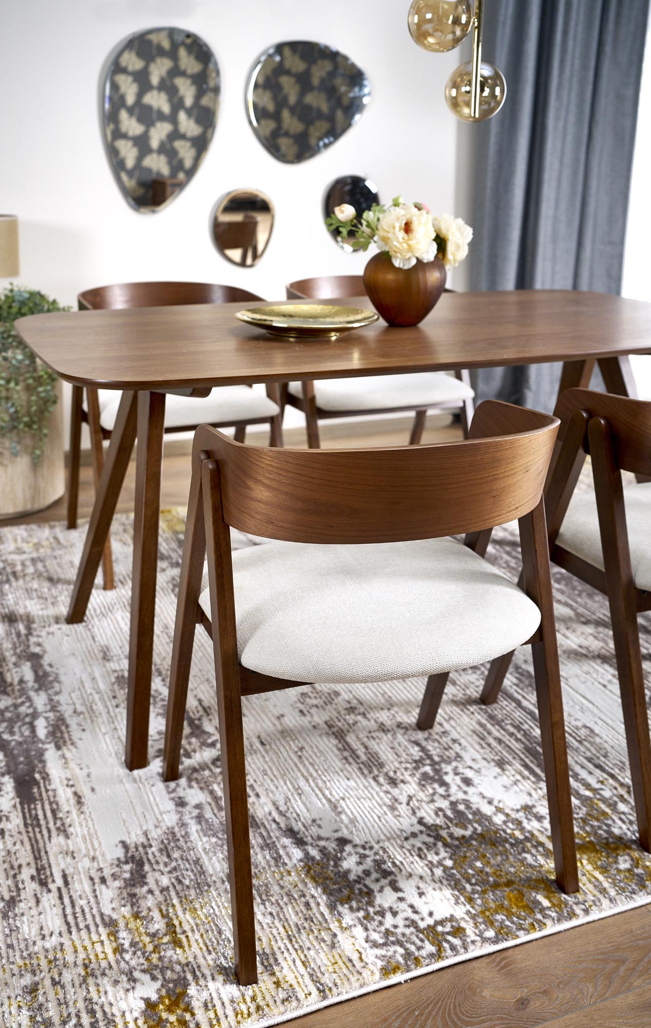 April asztal, 160 x 90 cm