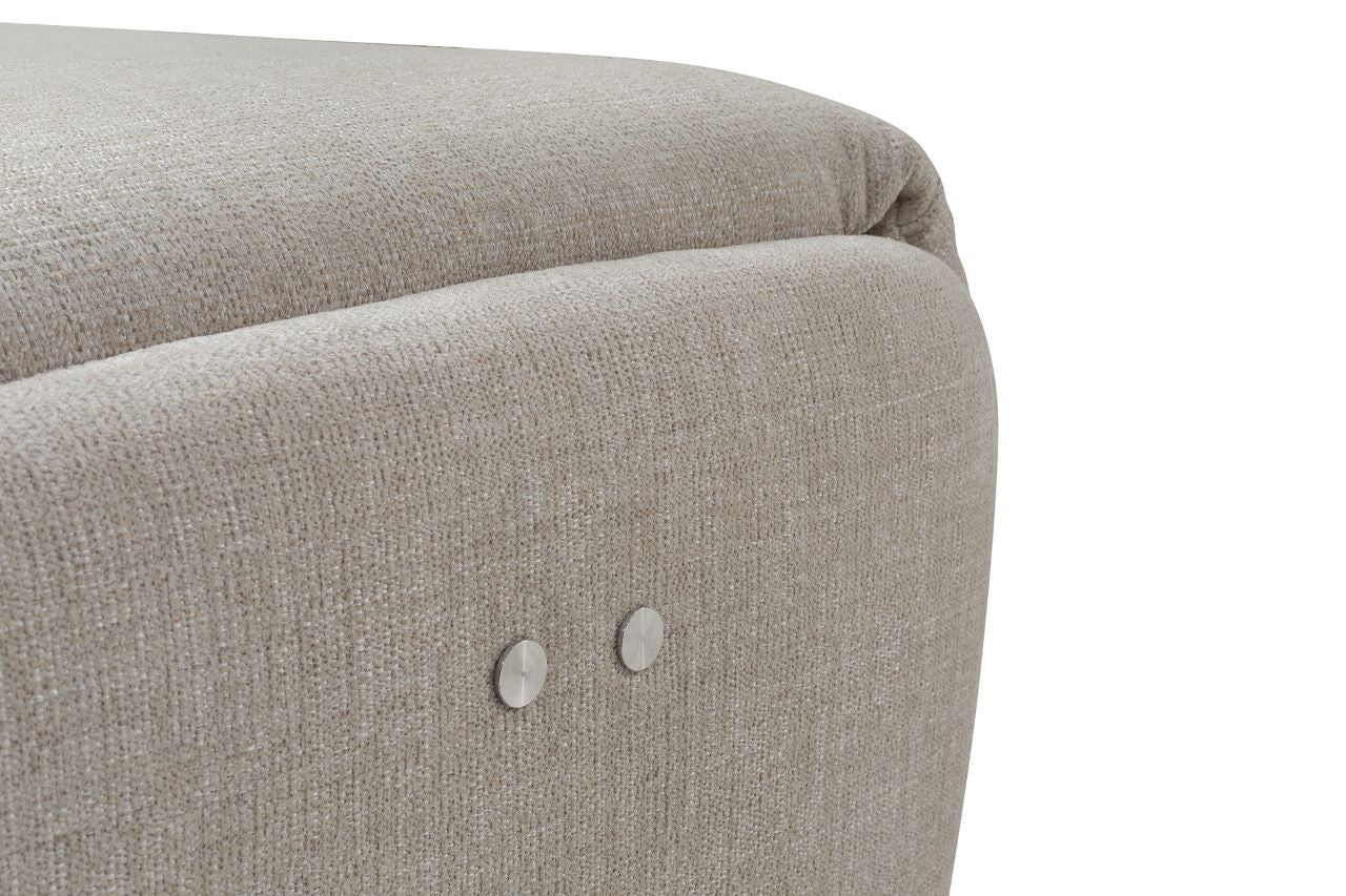 Minimalist irányító gombok kanapén