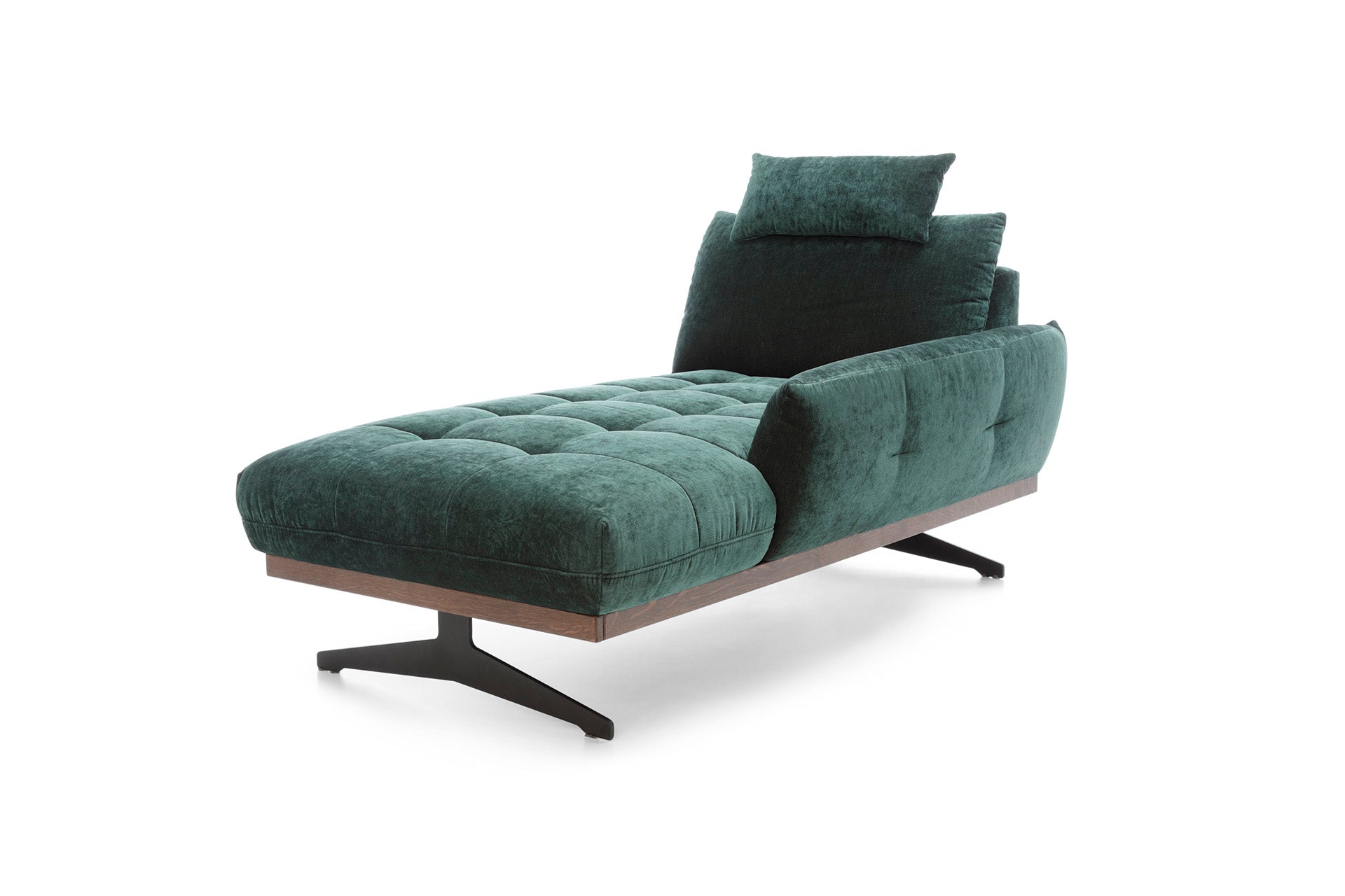 Térben elhelyezhető fejtámlás fekvőfotel magas lábakkal