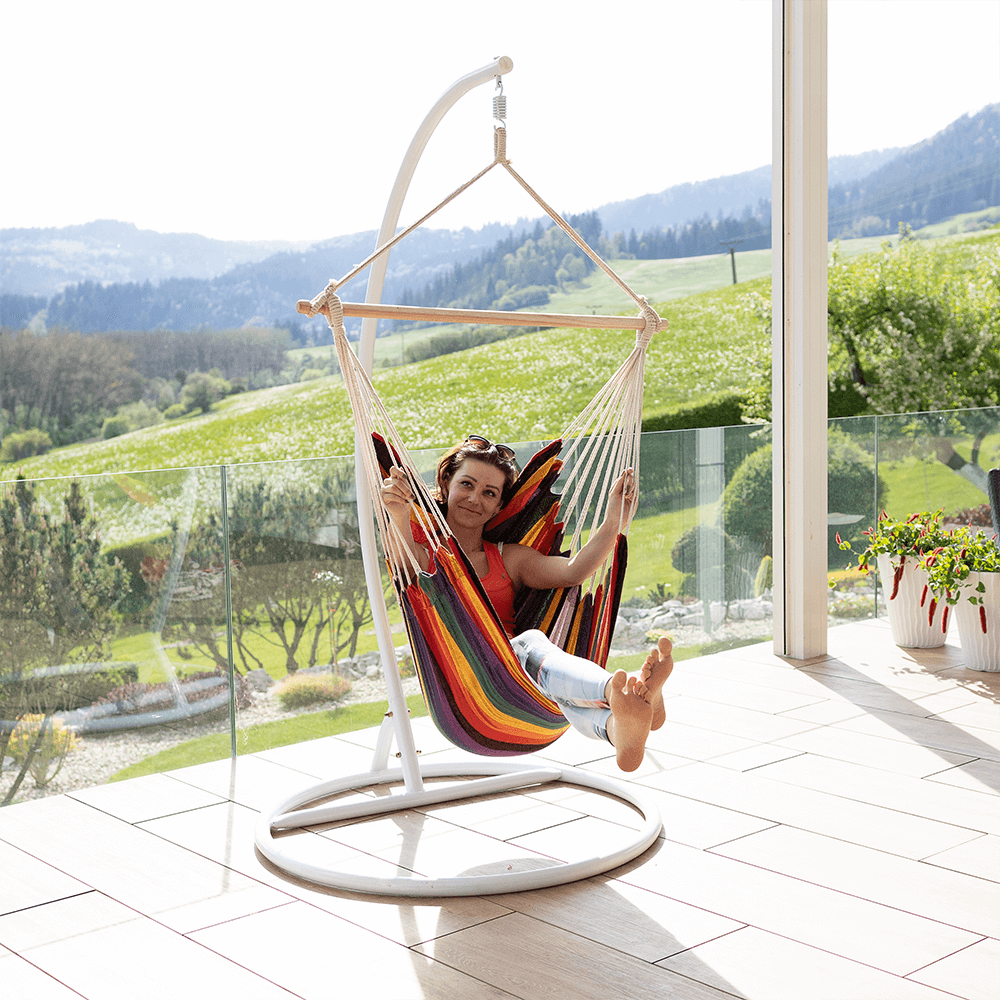 Lindo New függőfotel (fehér/színes csíkos) - Marco Mobili Bútoráruház - függőágy