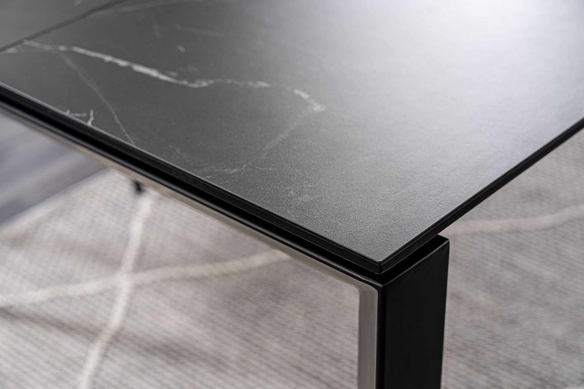 Foster asztal (fekete), 120-180 x 80 cm - Marco Mobili Bútoráruház - Étkezőasztal